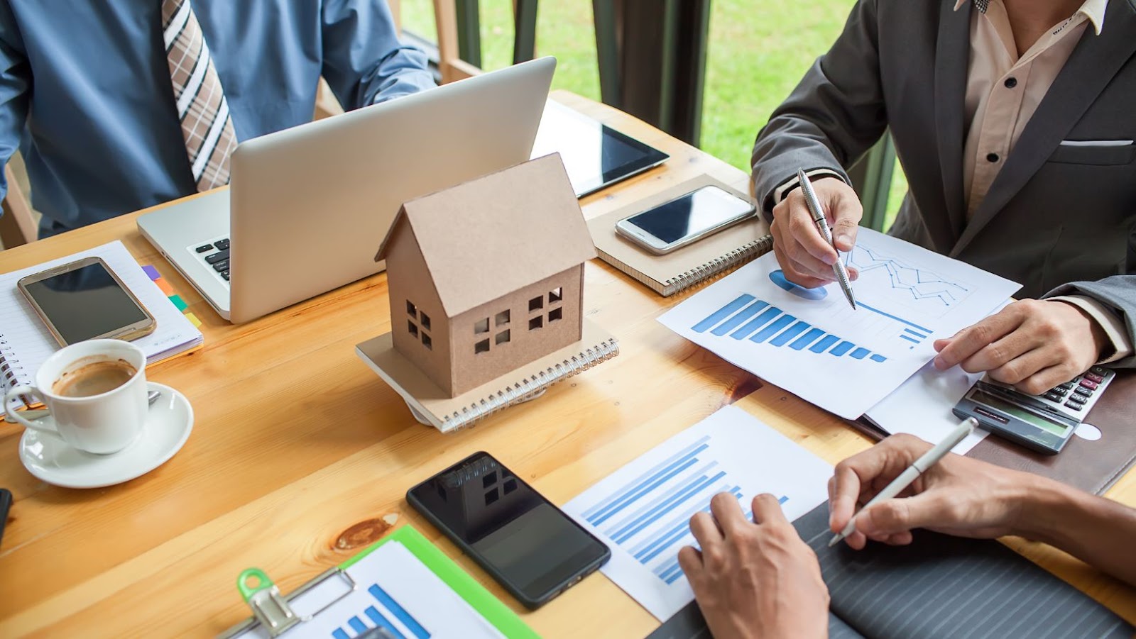 The Career Outlook of a Mortgage Underwriter